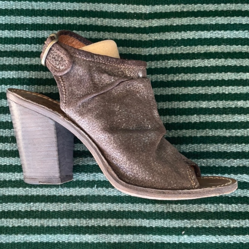 Fiorentini + Baker Metallic Brown Leather Slingback Heel 40